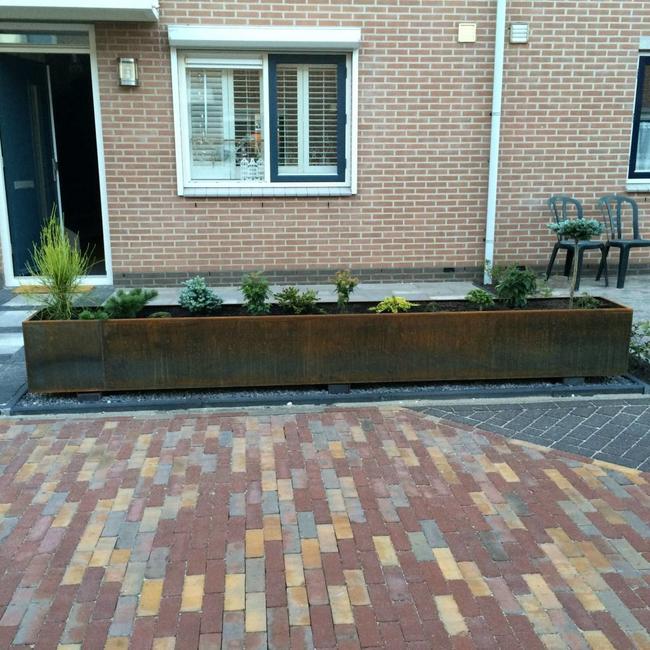 Cortenstalen plantenbak