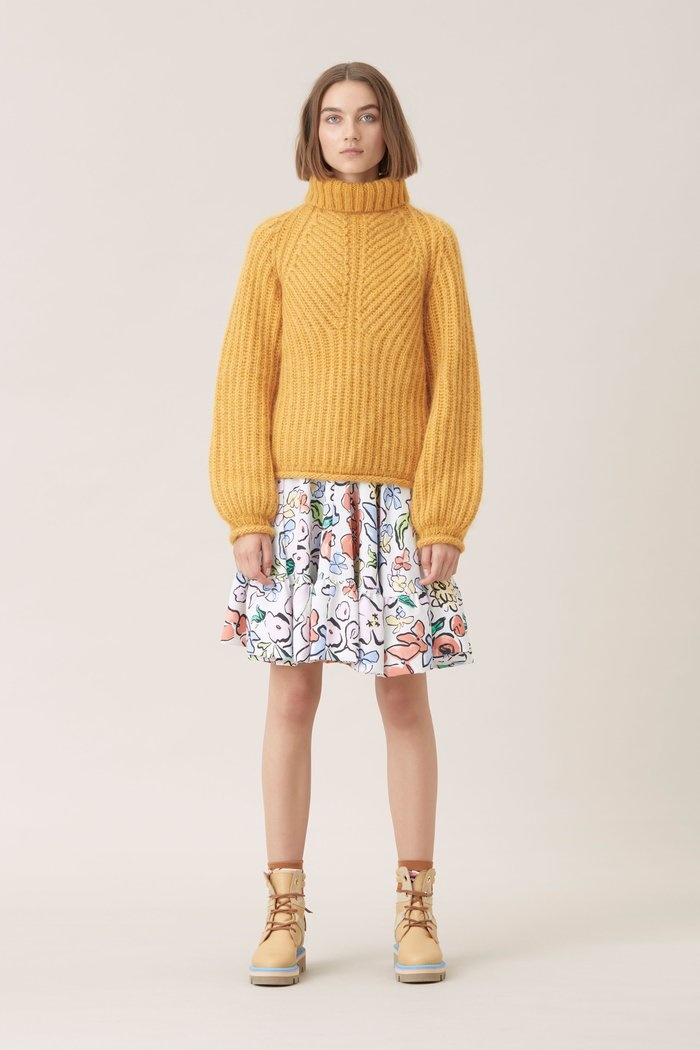 oversized mustard sweater