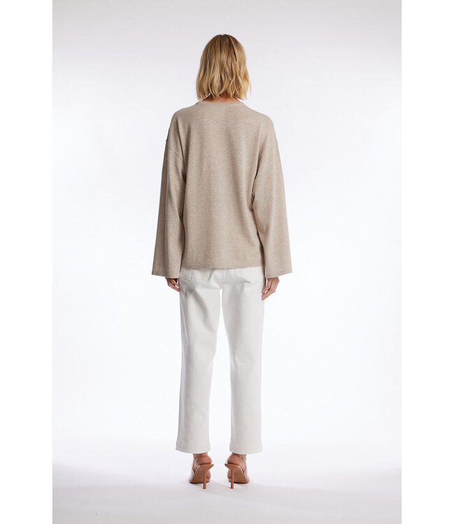 nelia sweater one and other