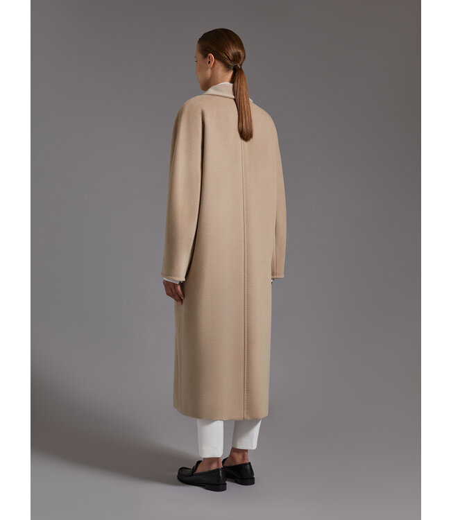 la madamme coat Maxmara