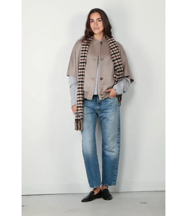 Leticia cape maxmara