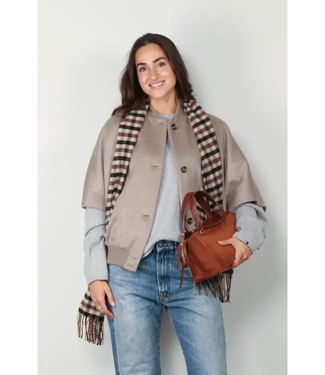 Leticia cape maxmara