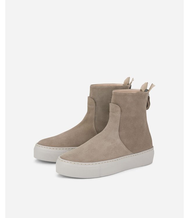 AGL meghan bootie calf suede