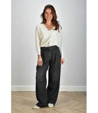 lisa yang kenny sweater LY