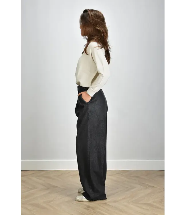 lisa yang kenny sweater LY