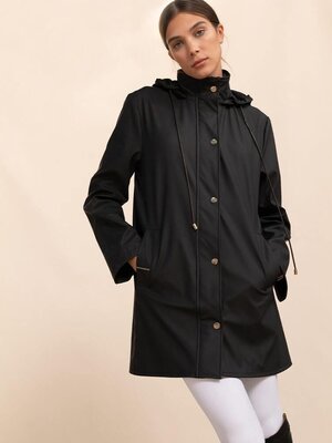 Kino Raincoat Black