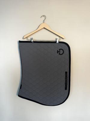 Circular Quilted Jersey Jumping Saddle Pad  8H99
