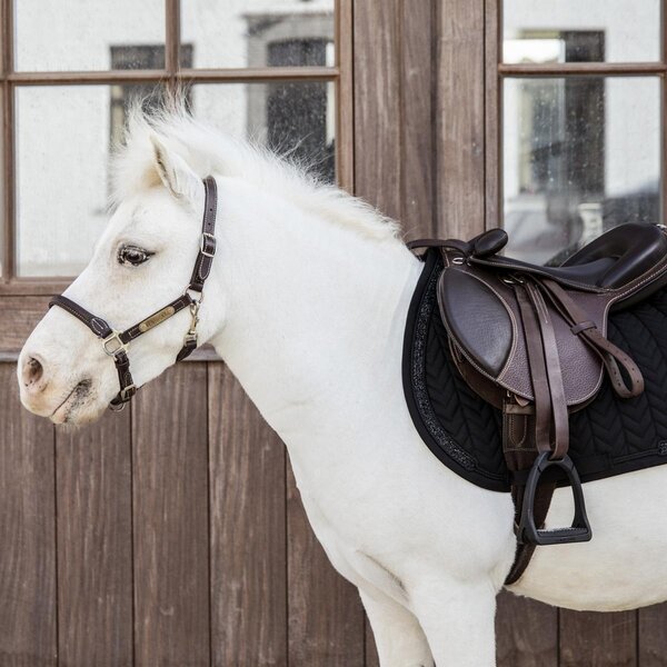 Kentucky Zadeldoek Glitter Stone Black Jumping