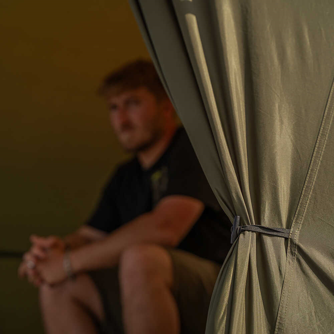 Avid Carp Revolve - 2 man - Khaki - Bivvy