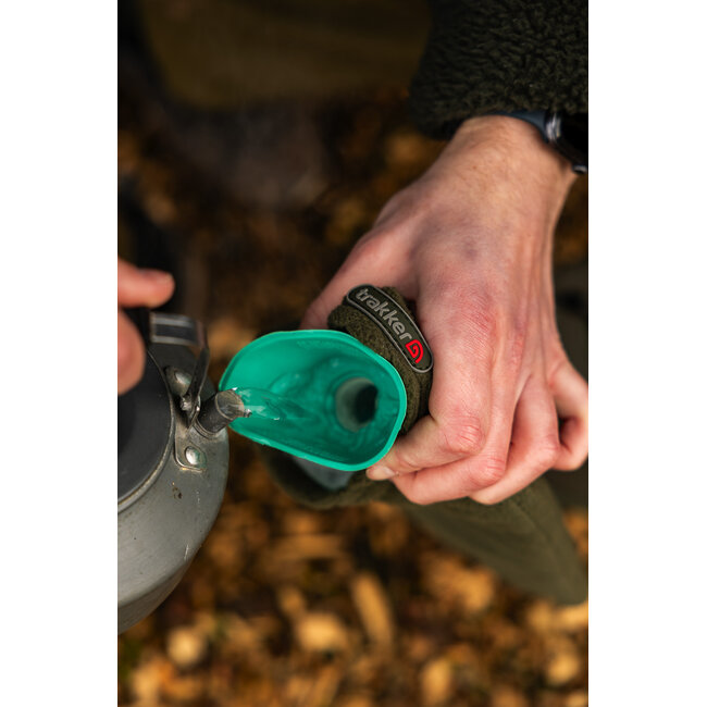 Trakker NXG Hot Water Bottle - Gevoerd Fleece - 750 ml - Waterdichte Draaidop