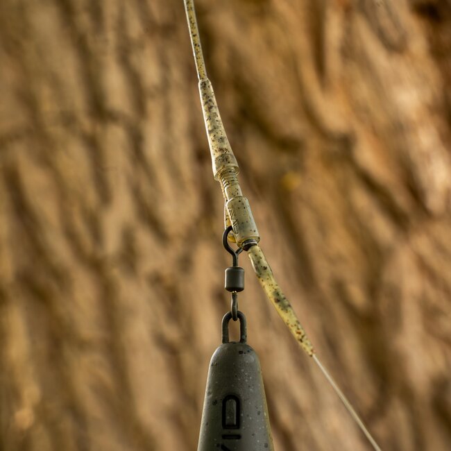 Avid Carp Outline FleckTone - Fused Lead Clips - QC