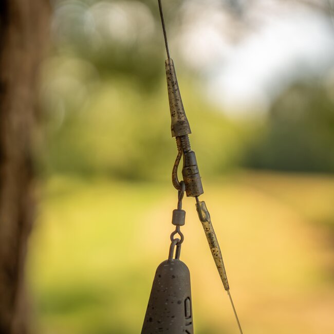 Avid Carp Outline FleckTone - Pinned Lead Clips