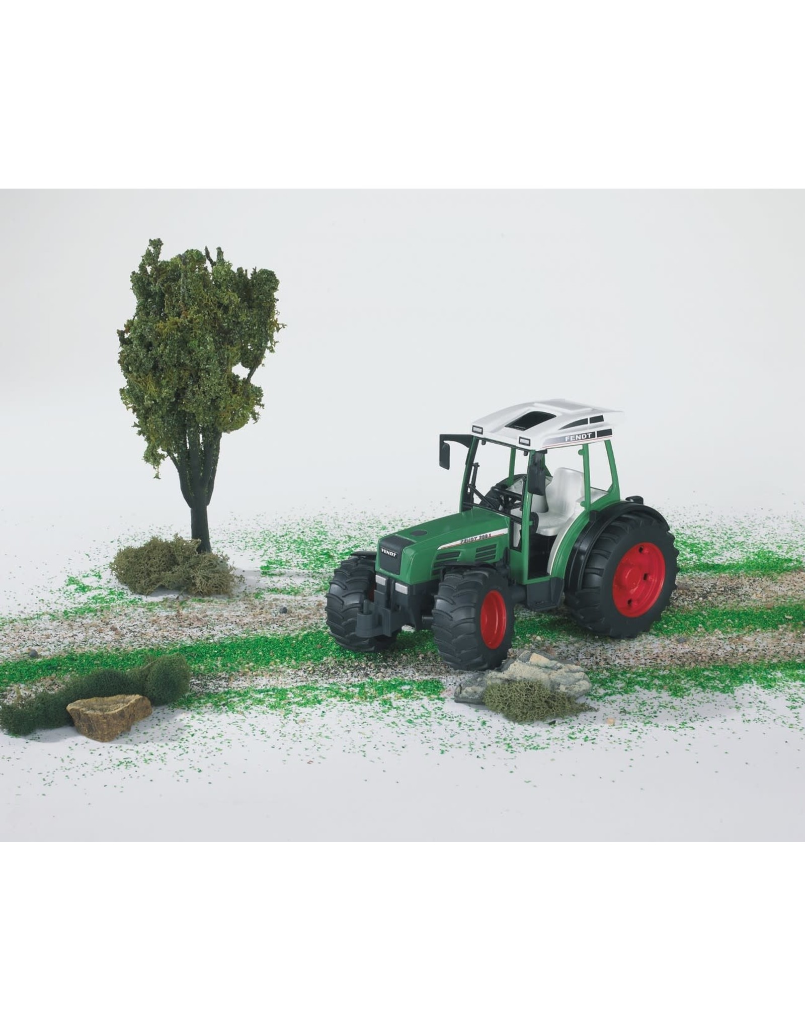 Bruder Bruder 02100 Fendt 209S (1:16)