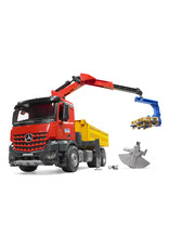 Bruder Bruder 03651 Mercedes-Benz Arocs Vrachtwagen met Kraan en Toebehoren (1:16) Bruder Bruder 03651 Mercedes-Benz Arocs Vrachtwagen met Kraan en Toebehoren (1:16)
