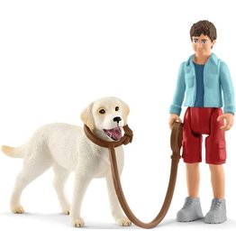 Schleich Schleich Farm World 42478 Wandelen met Labrador Retriever