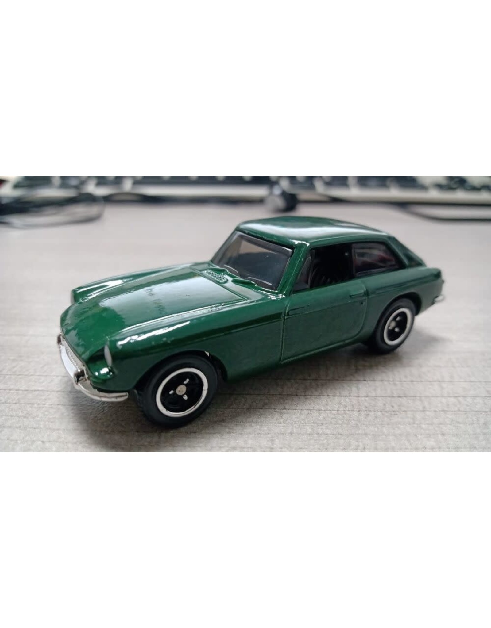 Mattel Matchbox Single Diecast 1971 MGB GT Coupe 42/100