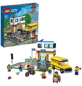 LEGO Lego City 60329 Schooldag  – School Day