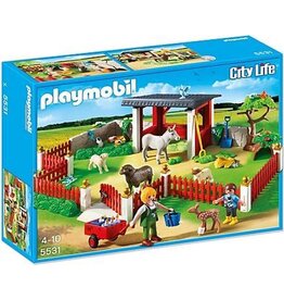 Playmobil Playmobil  City Life 5531 Verzorgingspost met Stal
