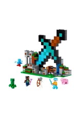 LEGO Lego Minecraft 21244 Uitvalbasis Zwaard