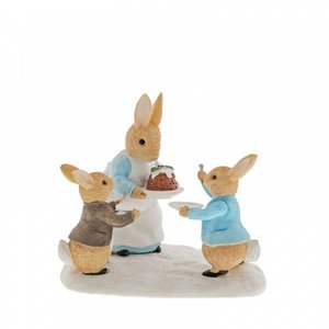 Peter Rabbit (Beatrix Potter)  By Jim Shore Mrs. Rabbit with a Christmas Pudding