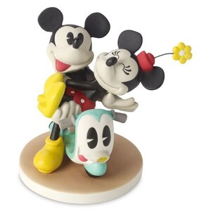 Disney Precious Moments Mickey & Minnie (Love Can Take Us Anywhere)