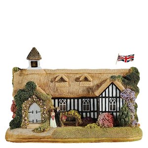 Lilliput Lane Cherished Moments