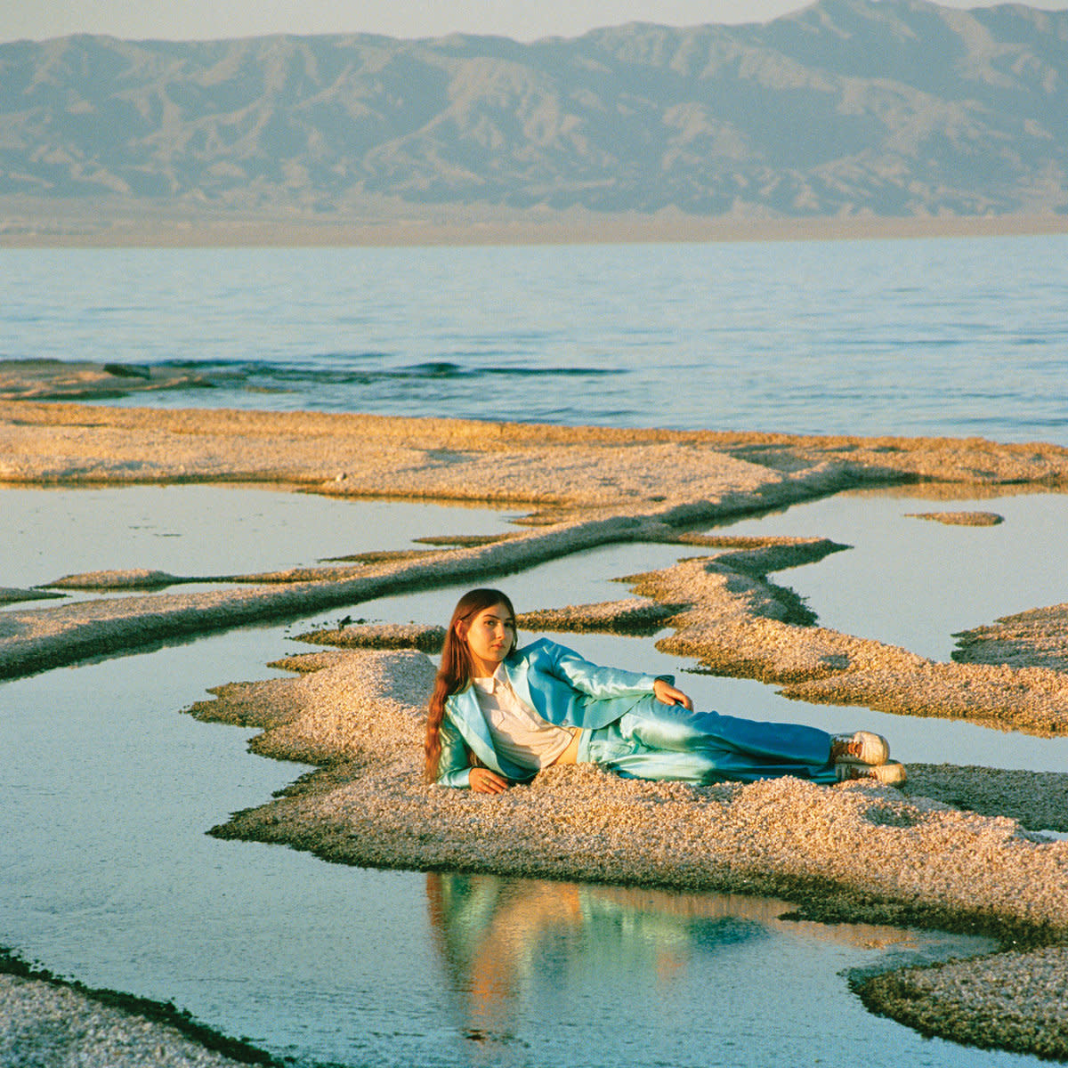 Mexican Summer Weyes Blood - Front Row Seat To Earth