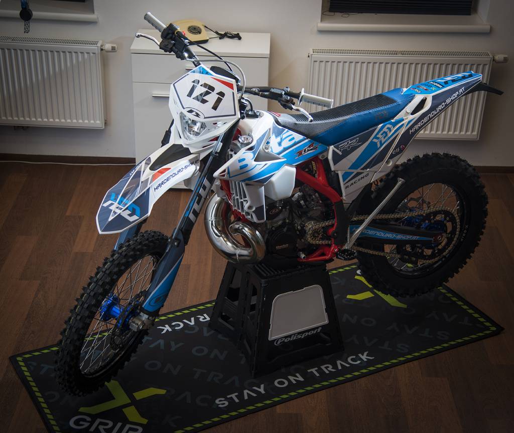 Hard Enduro Shop Dekor Beta