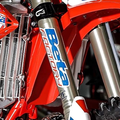 Beta Gabelaufkleber Holcombe