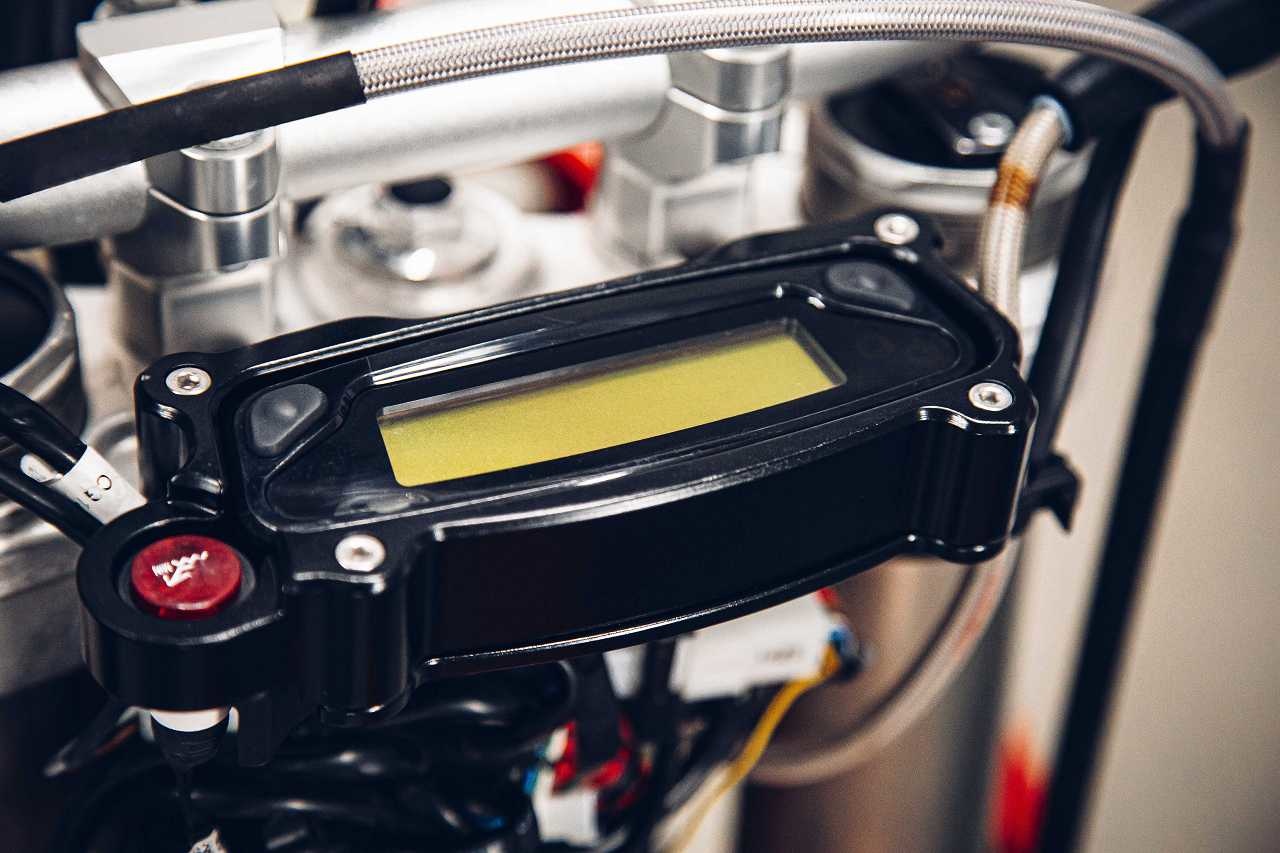 X-GRIP Speedometer Guard