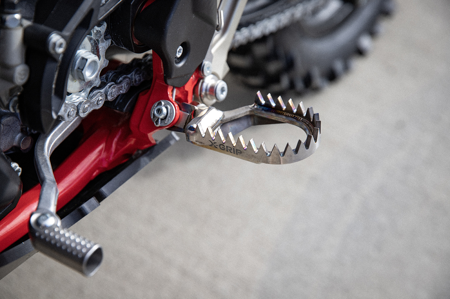 X-GRIP Piranhas Fußrasten Titan