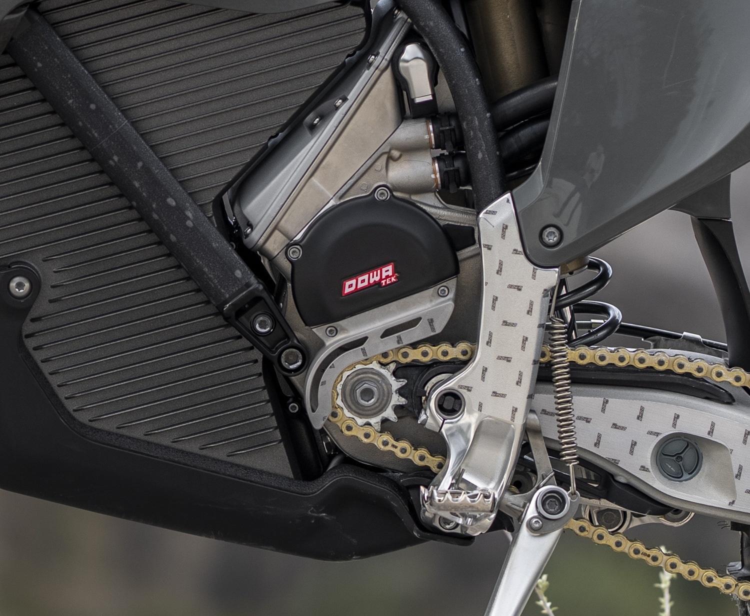 Dowatek Engine and gearbox cover protection