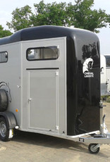 Cheval Liberte Cheval Touring Country Horse Trailer in Black