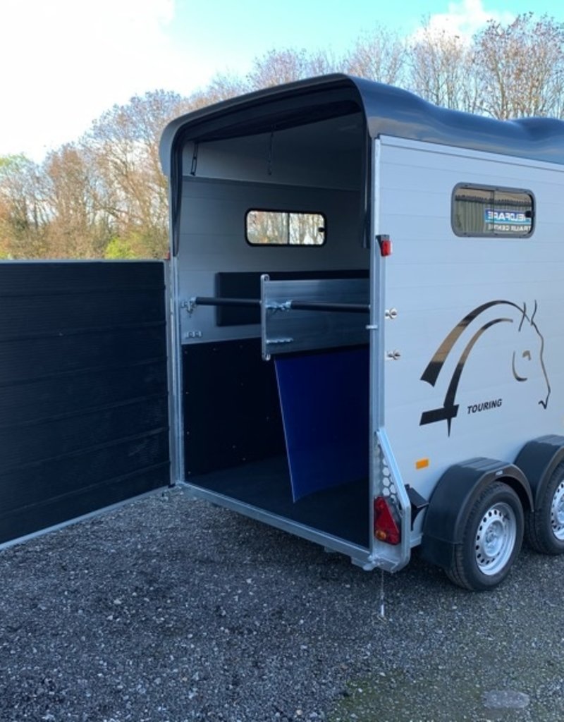 Cheval Liberte Cheval Touring Country with Tack Room