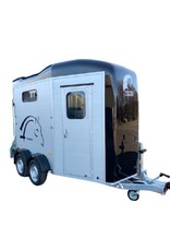 Cheval Liberte Cheval Touring Country Horse Trailer in Black