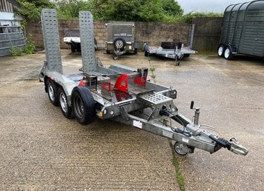 Vatable Used Trailers in Stock