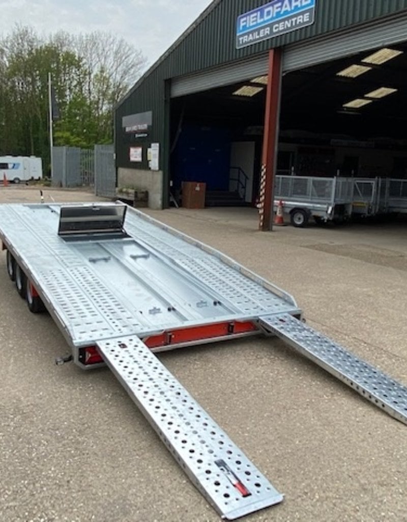 Brian James 231 T Transporter, 5.0m x 2.1m, 3.5t, 10in wheels, 3 Axle 1.8m Ramps & Tilt Bed