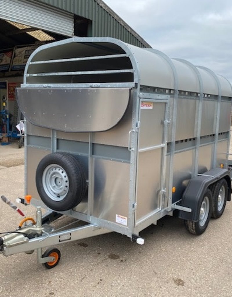 Bateson Trailers Bateson 42LT 10' x 5' x 6' Livestock Trailer for use with cars and light vehicles
