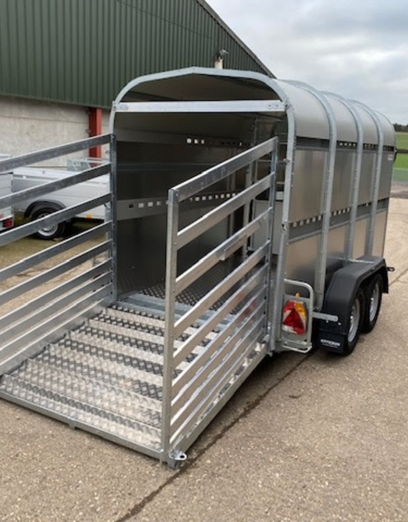 Bateson Trailers Bateson 42LT 10' x 5' x 6' Livestock Trailer for use with cars and light vehicles