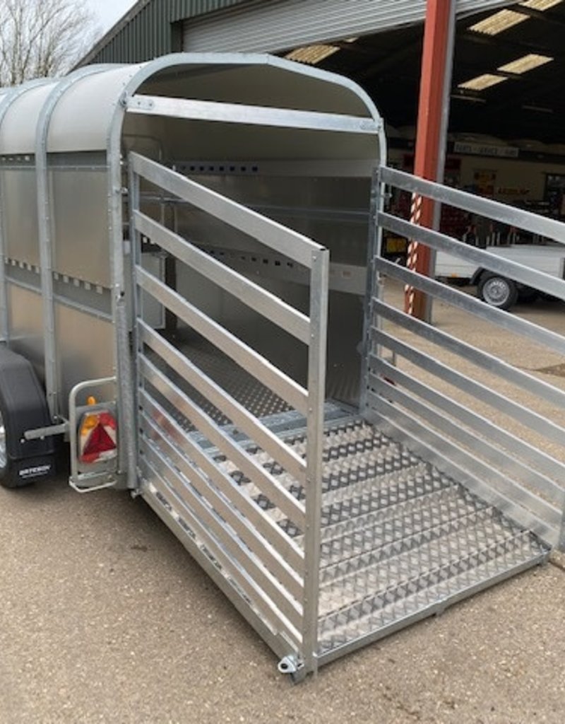 Bateson Trailers Bateson 42LT 10' x 5' x 6' Livestock Trailer for use with cars and light vehicles