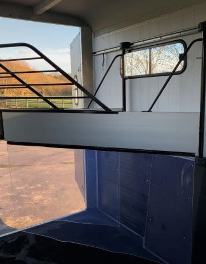 Cheval Liberte Cheval Maxi4 Horse Trailer