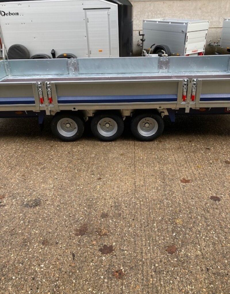 Brian James Connect, 4.5m x 2.15m, 3.5t, 10in wheels, 3 Axle - 476-4521-35-3-10