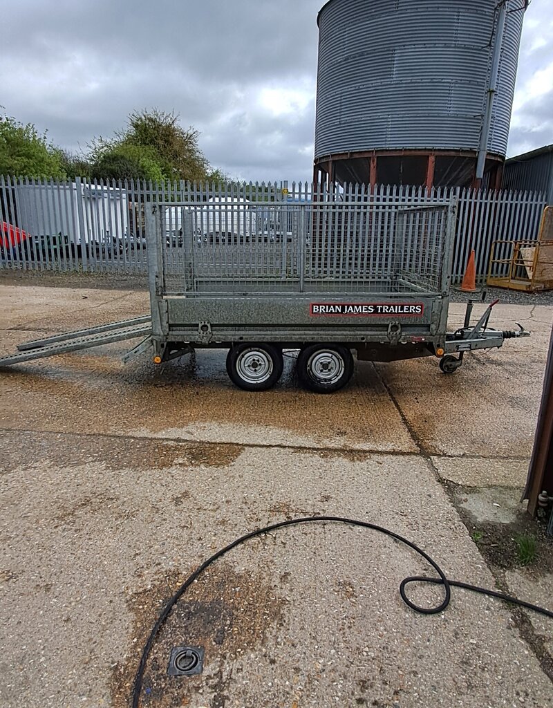 Used Brian James Cargo 2.5m x 1.73m 2000kg GVW Mesh sides, Loading Ramps & Drop Down Legs