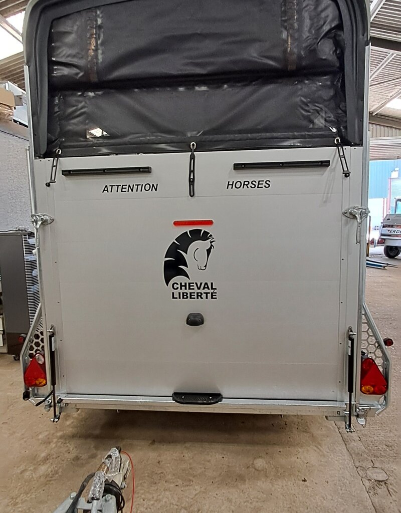 Cheval Liberte Cheval Liberte Touring  XL 2 Horse Trailer with Tack Room 2600kg GVW
