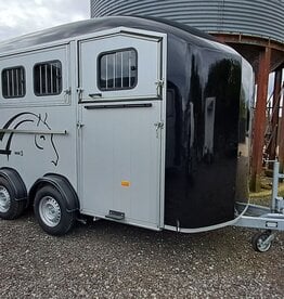 Cheval Liberte Cheval Maxi 3 Horse Trailer