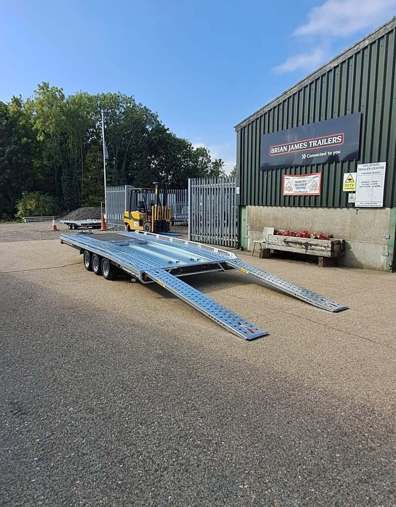 Brian James T Transporter 4.5m x 2.1m 3500Kg Gross Tri Axle 10" Wheels