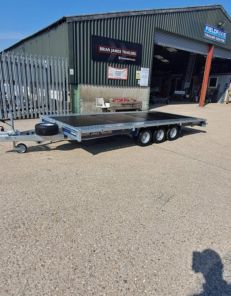 Brian James Connect, 4.5m x 2.15m, 3.5t, 10in wheels, 3 Axle - 476-4521-35-3-10