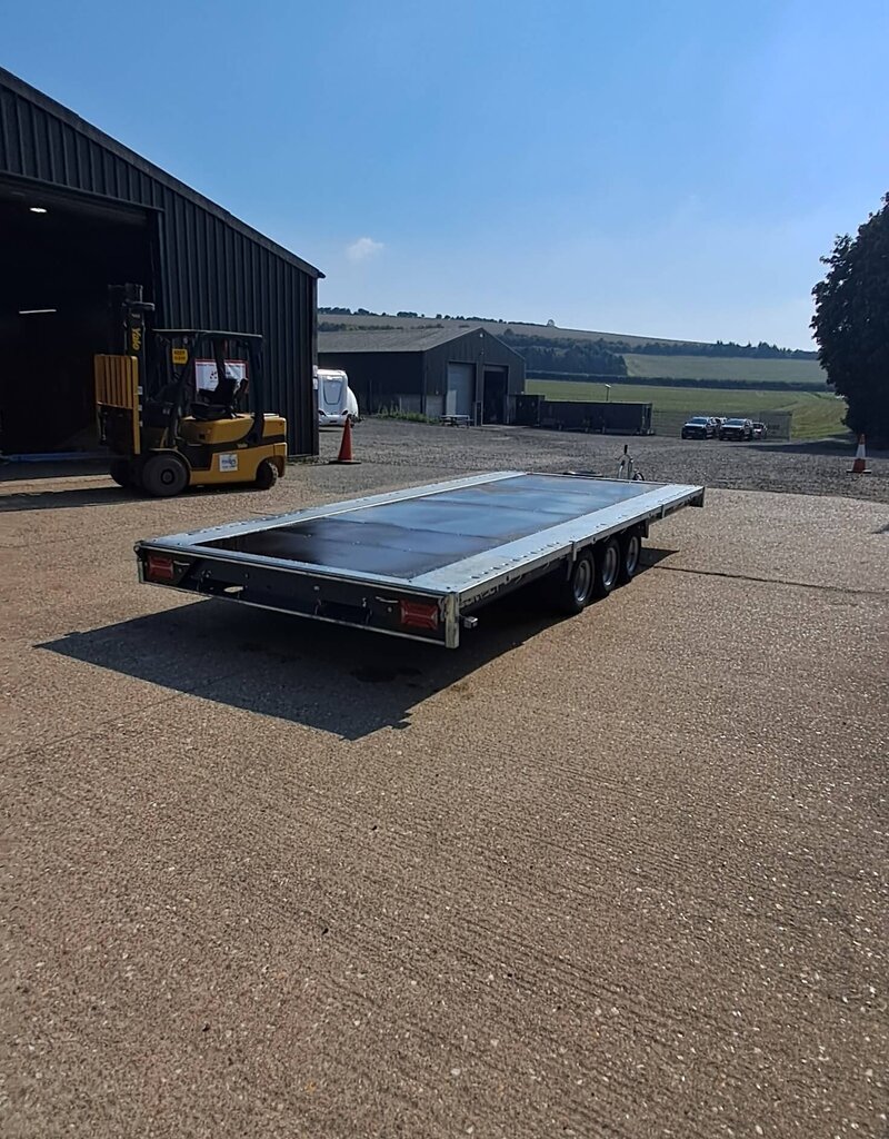 Brian James Connect, 5.0m x 2.29m, 3.5t, 10in wheels, 3 Axle -476-5022-35-3-10