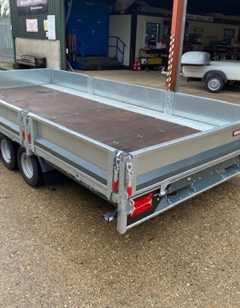 Brian James Connect, 4.5m x 2.15m, 3.5t, 10in wheels, 3 Axle - 476-4521-35-3-10