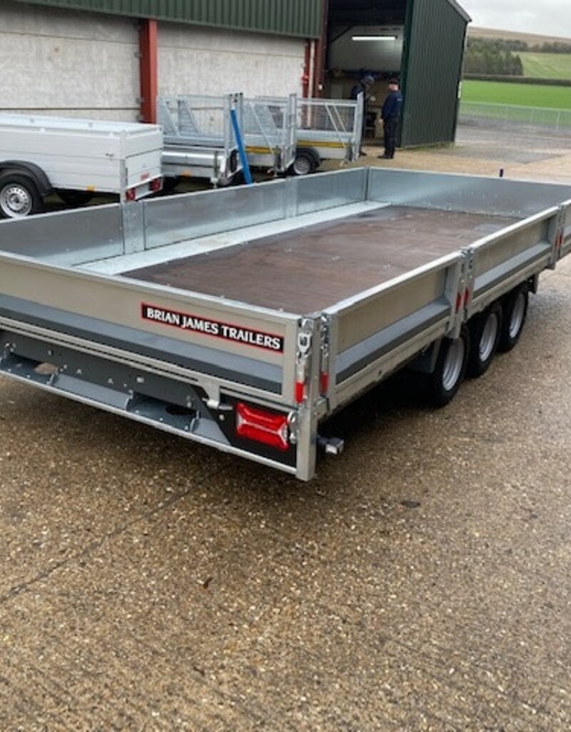 Brian James Connect, 4.5m x 2.15m, 3.5t, 10in wheels, 3 Axle - 476-4521-35-3-10